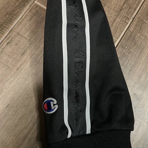 EUC Champion Jacket - Picture 4 of 9